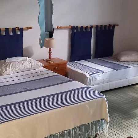 Hestia 펜션 몽탈리베-레-방